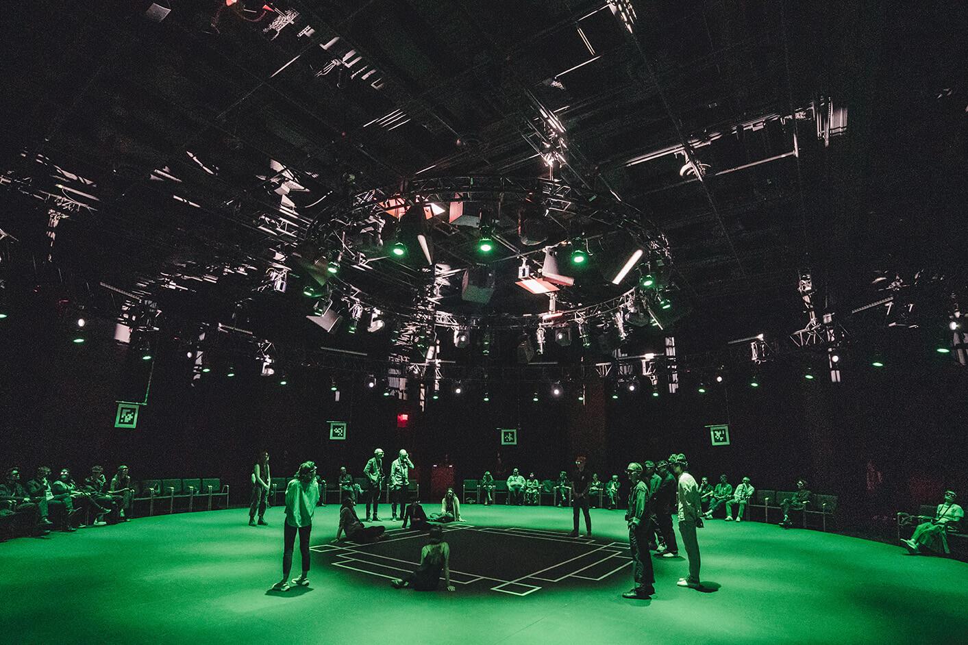 Kagami  – Ryuichi Sakamoto